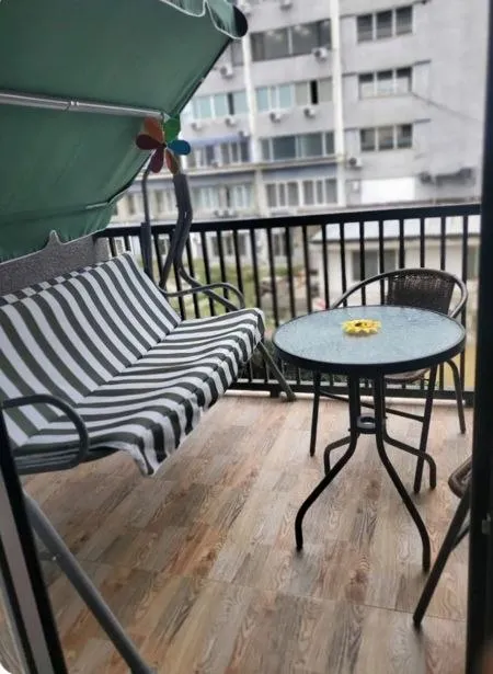 1-bedroom studio apartment on Politkovskaya, $700/month