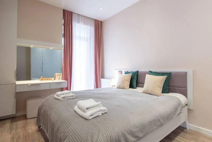 3-bedroom apartment in Saburtalo, $1000/month
