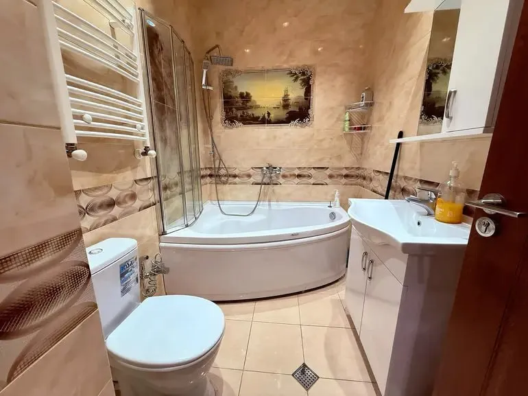 3-room apartment on Shatberashvili, Vake, $1150/month