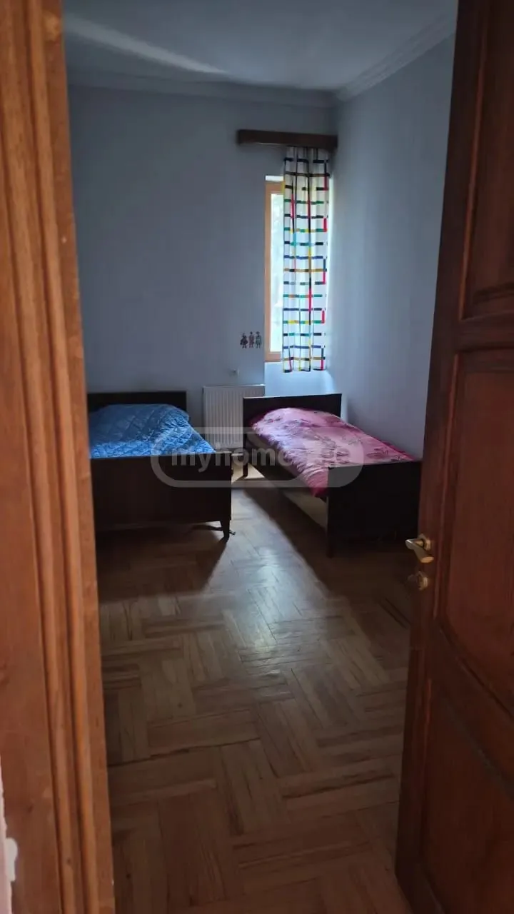 4-ოთახიანი ბინა Saburtalo-ში, $653/თვე
