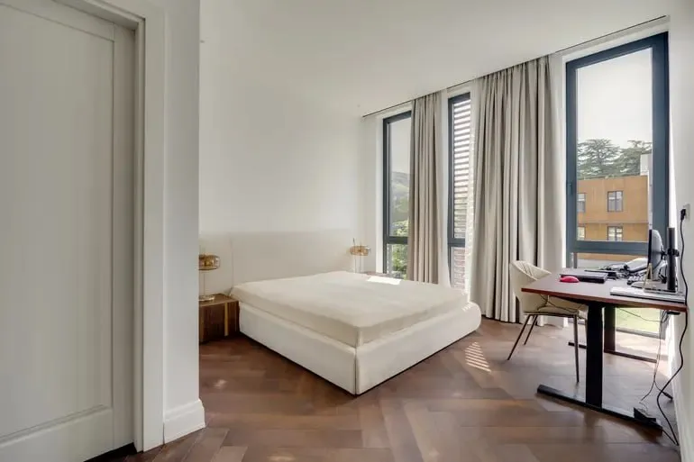 Luxury 5-room apartment in Krtsanisi, $2500/month