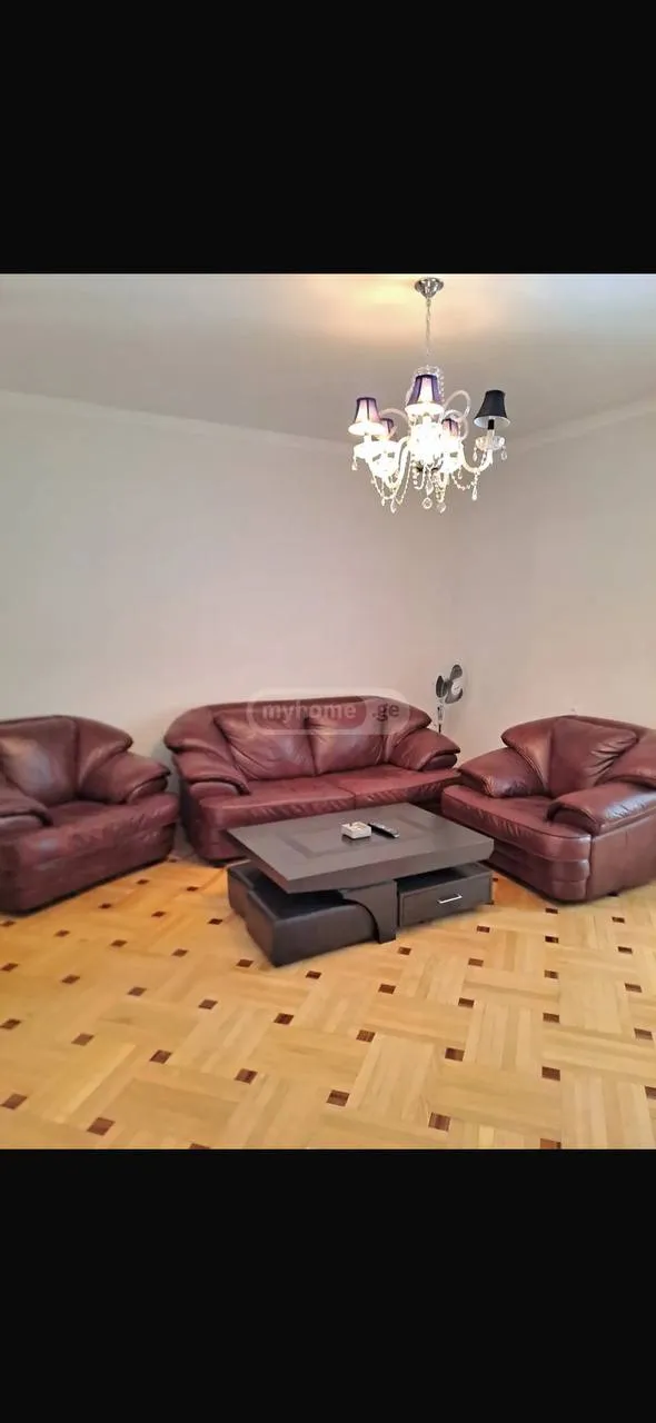 3 ოთახიანი ბინა ვაკეში, $1000/თვე