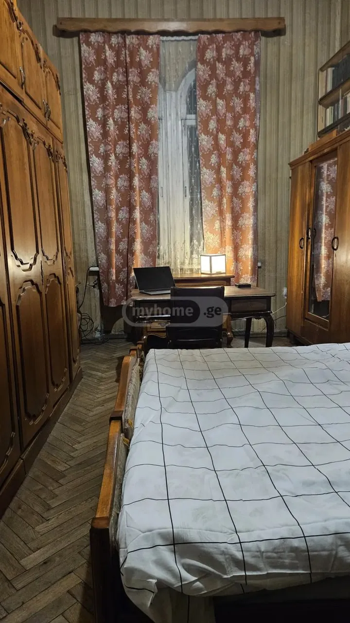 2-room apartment in Old Tbilisi, $800/month