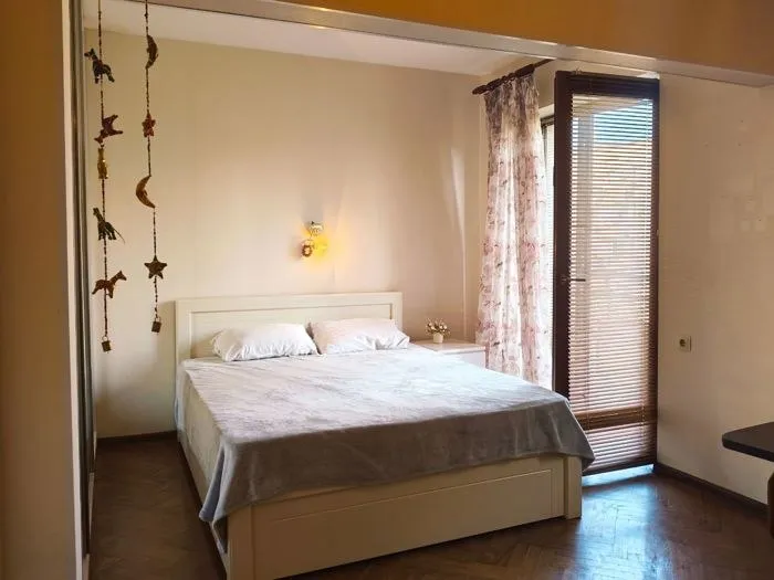 3-bedroom apartment in Saburtalo, $700/month