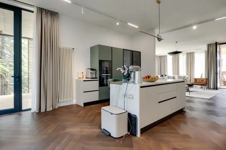 Luxury 5-room apartment in Krtsanisi, $2500/month