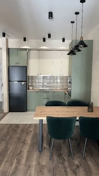 3-bedroom apartment on Politkovskaya St., Saburtalo, $1000/month