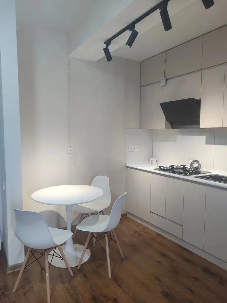 2-bedroom apartment in Isani, $700/month