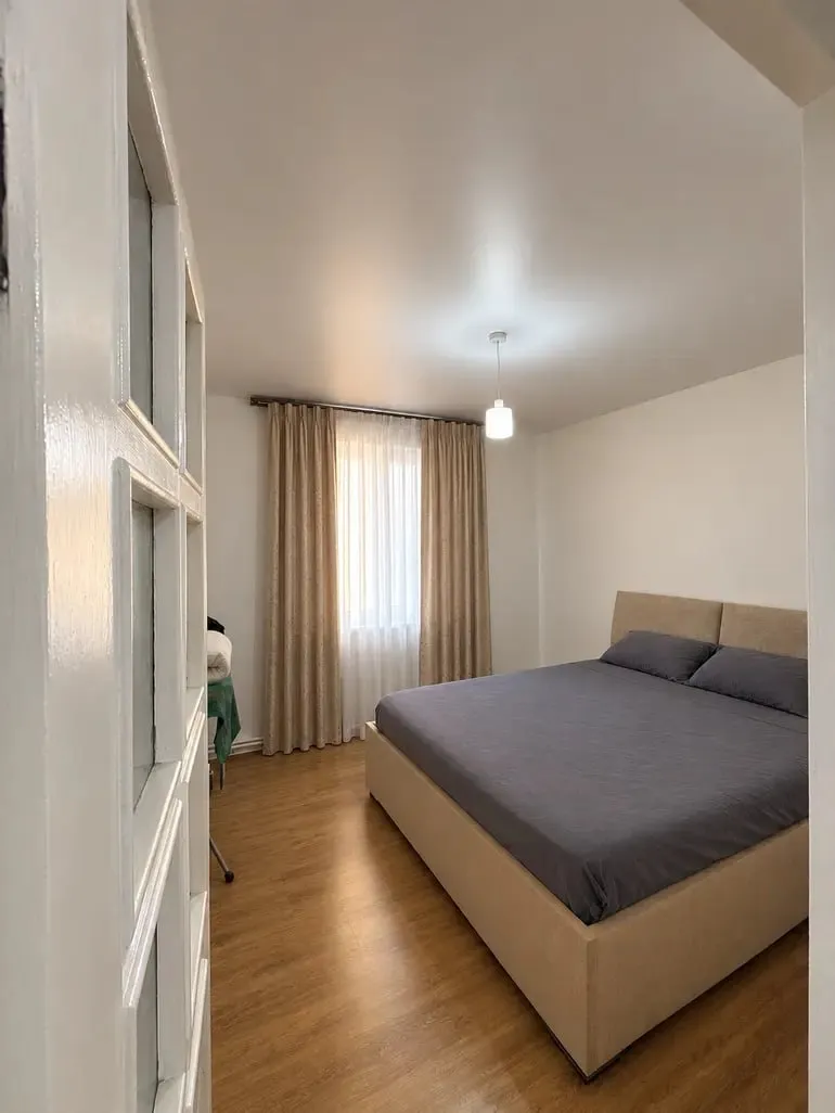 4-room apartment on Vaja Psavela, Saburtalo, $1000/month