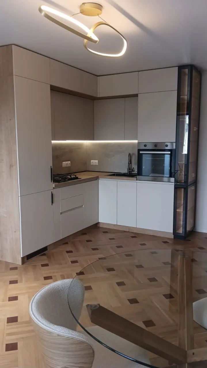3 ოთახიანი ბინა Vake-ში, $1300/თვე