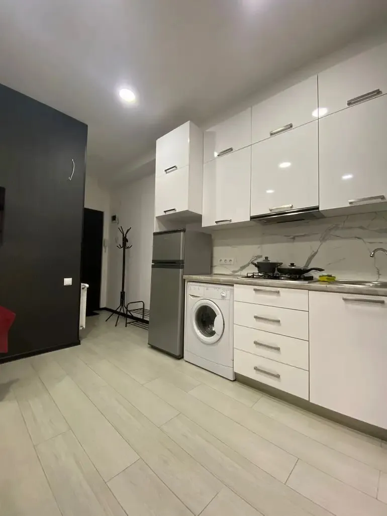 3-room apartment on Chikovani, Saburtalo, $800/month
