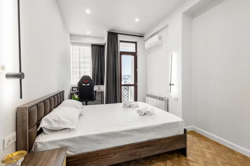 3-room apartment on Alexidze Street, $1500/month