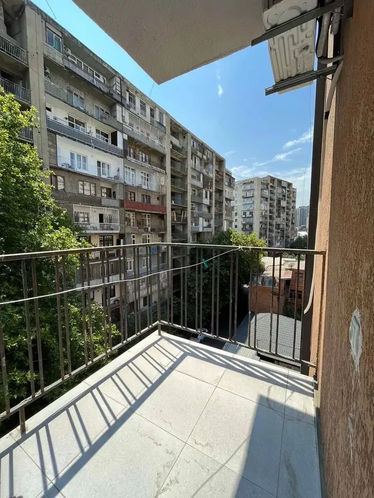 3-room apartment on Chikovani, Saburtalo, $800/month