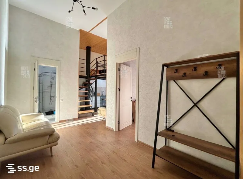 3-room apartment on Marshala Gelovani, $600/month
