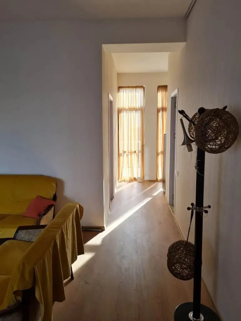 2 ოთახიანი ბინა Veik რაიონში, $700/თვე