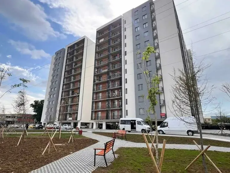 3-room apartment in Bolshoi Digomi, $1000/month