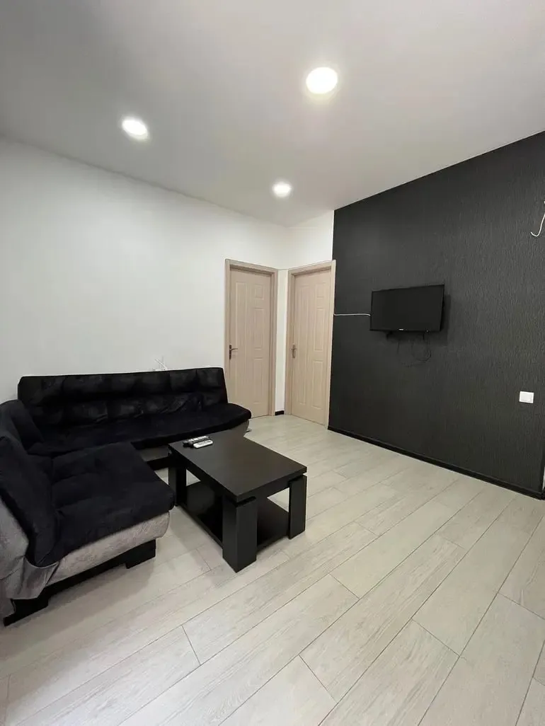 3-room apartment on Chikovani, Saburtalo, $800/month