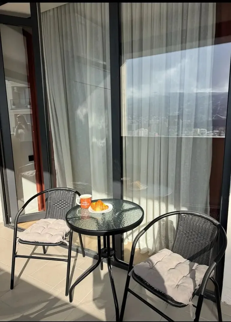 2-room apartment on Nutsubidze in Alpha complex, $800/month