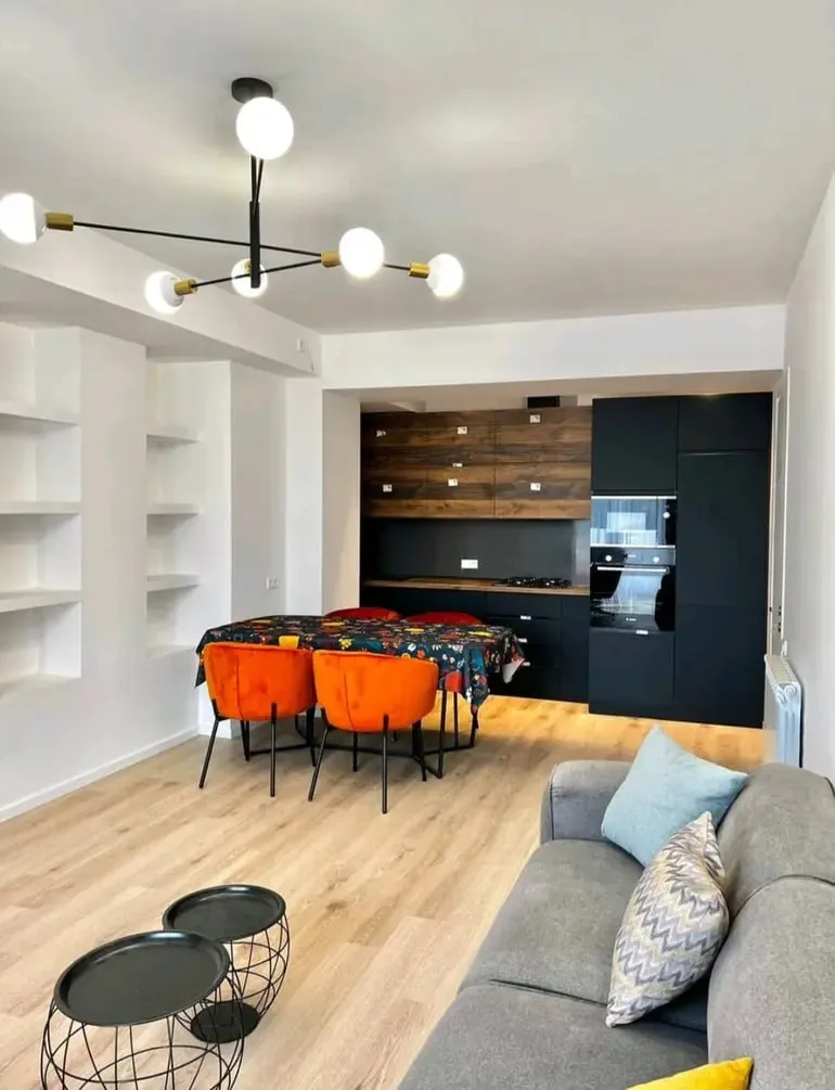 3-room apartment on Merab Kostava Prospect, $1300/month