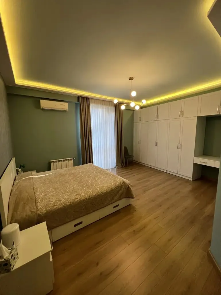4-room apartment in Chugureti, $1500/month