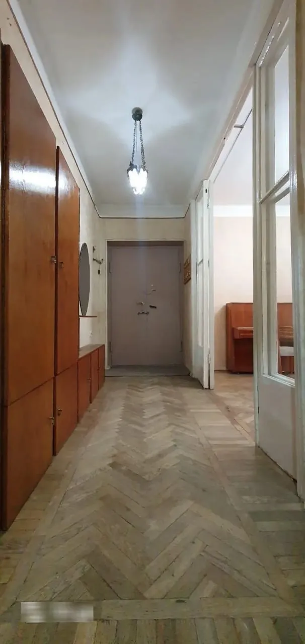 3-room apartment in Old Tbilisi, $800/month