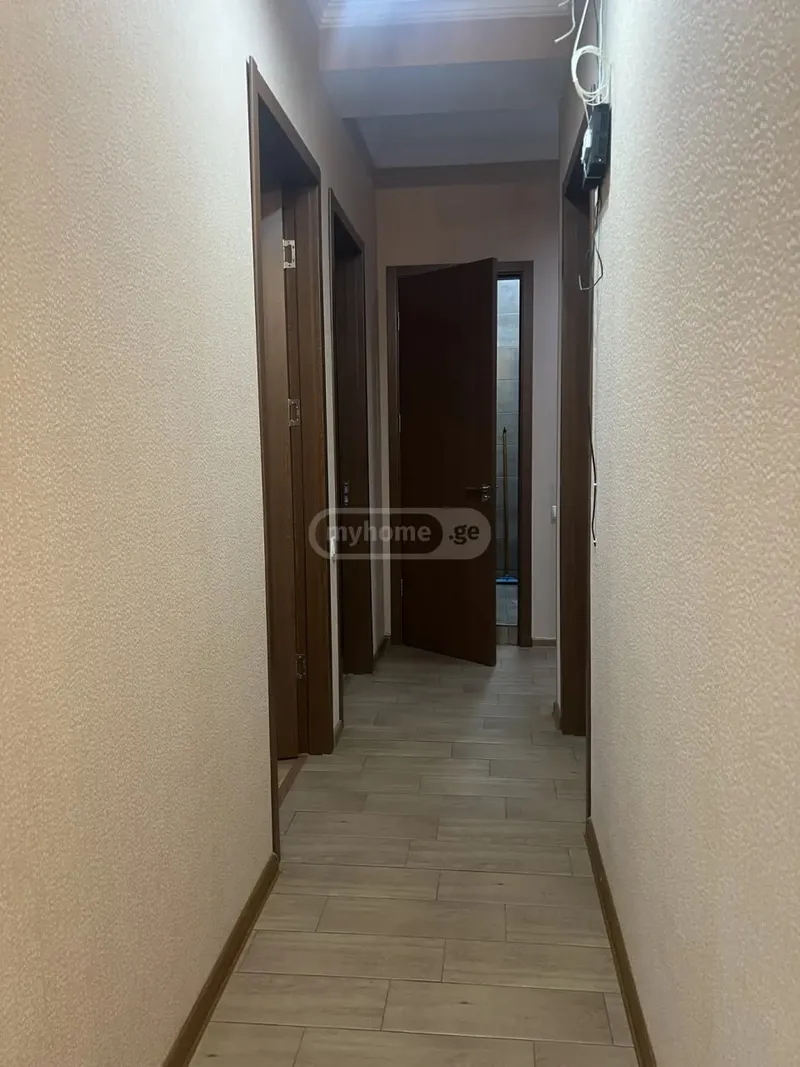3-ოთახიანი ბინა საბურთალოში, $1000/თვე