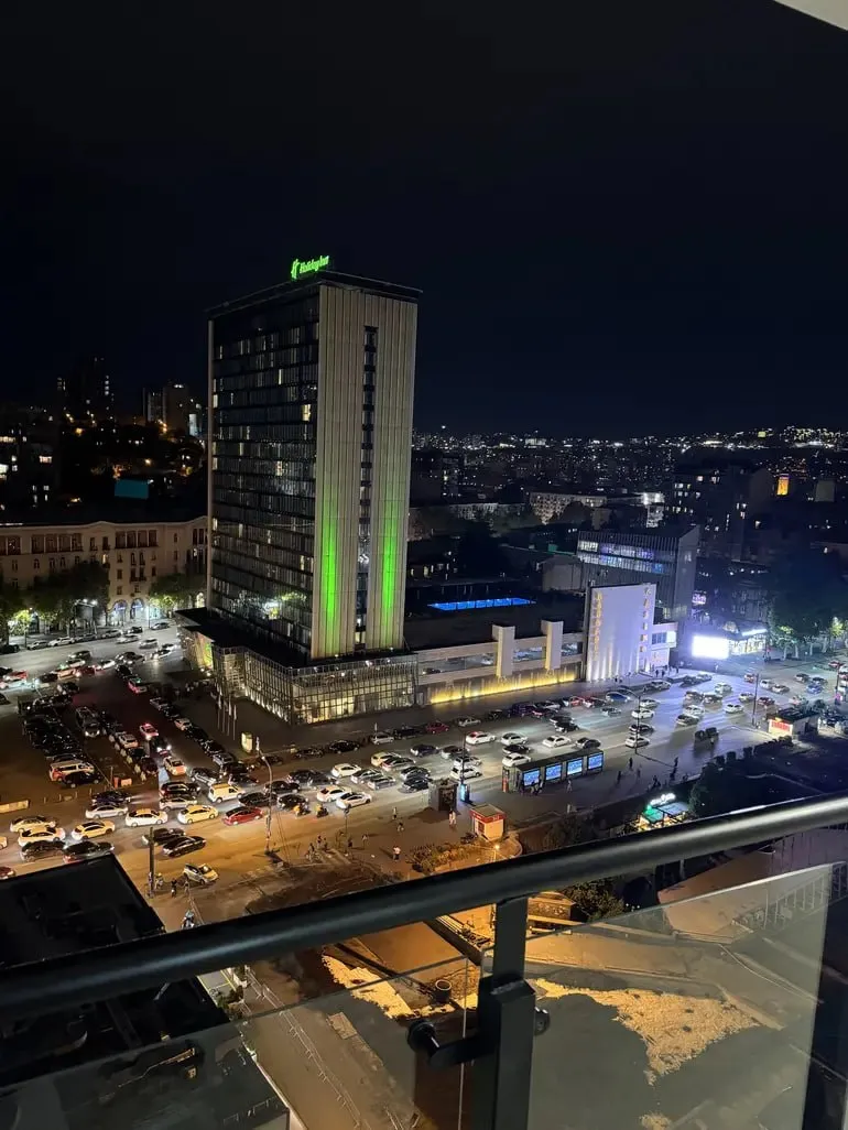 2-ოთახიანი ბინა Saburtalo-ში, $1100/თვე