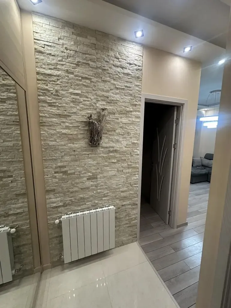 2-room apartment on Politkovskaya, Saburtalo, $800/month