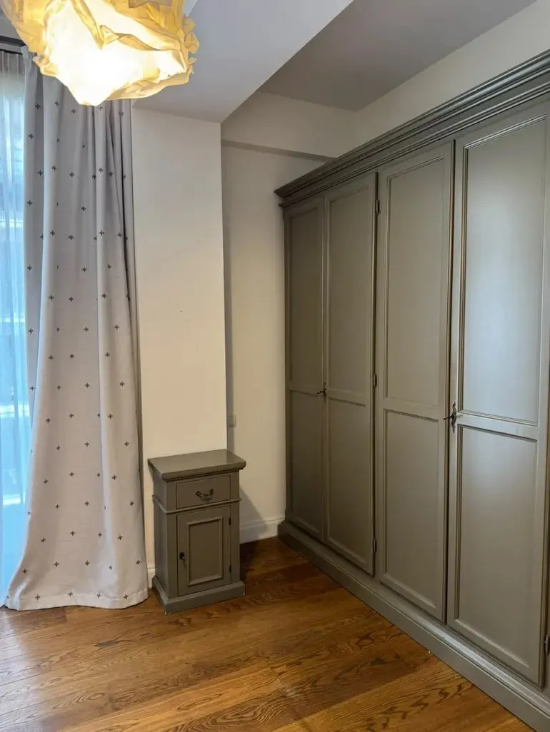 3-room apartment on Taktakishvili Street, $2000/month