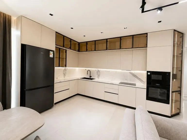 3-ოთახიანი ბინა Krtsanisi-ში, $2500/თვე