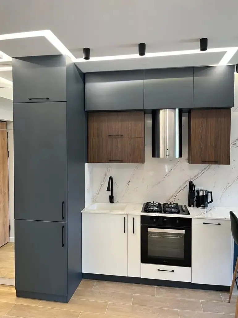 3-bedroom apartment in Lisi, $800/month