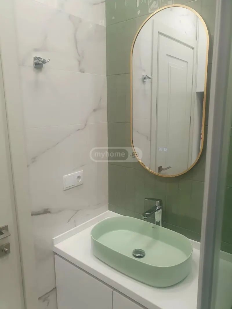 2-ოთახიანი ბინა საბურთალოში, $1270/თვე