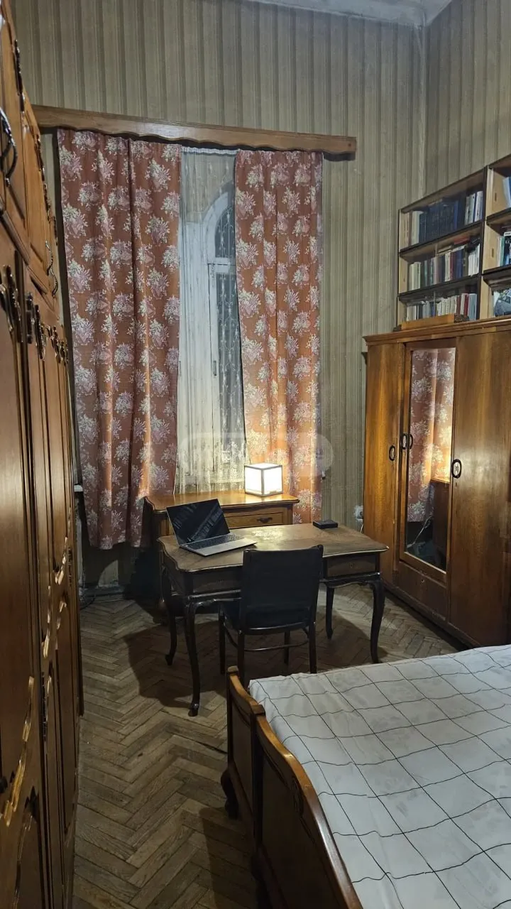 2-room apartment in Old Tbilisi, $800/month