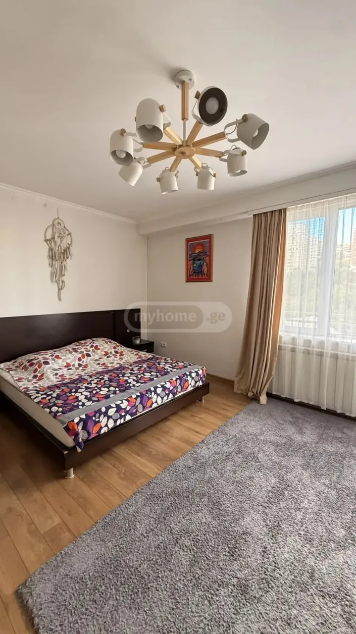 4-room apartment on Nutsubidze, $1000/month