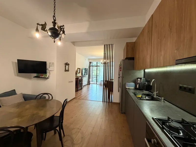 3-room apartment on Paliashvili Street, Vake, $2500/month