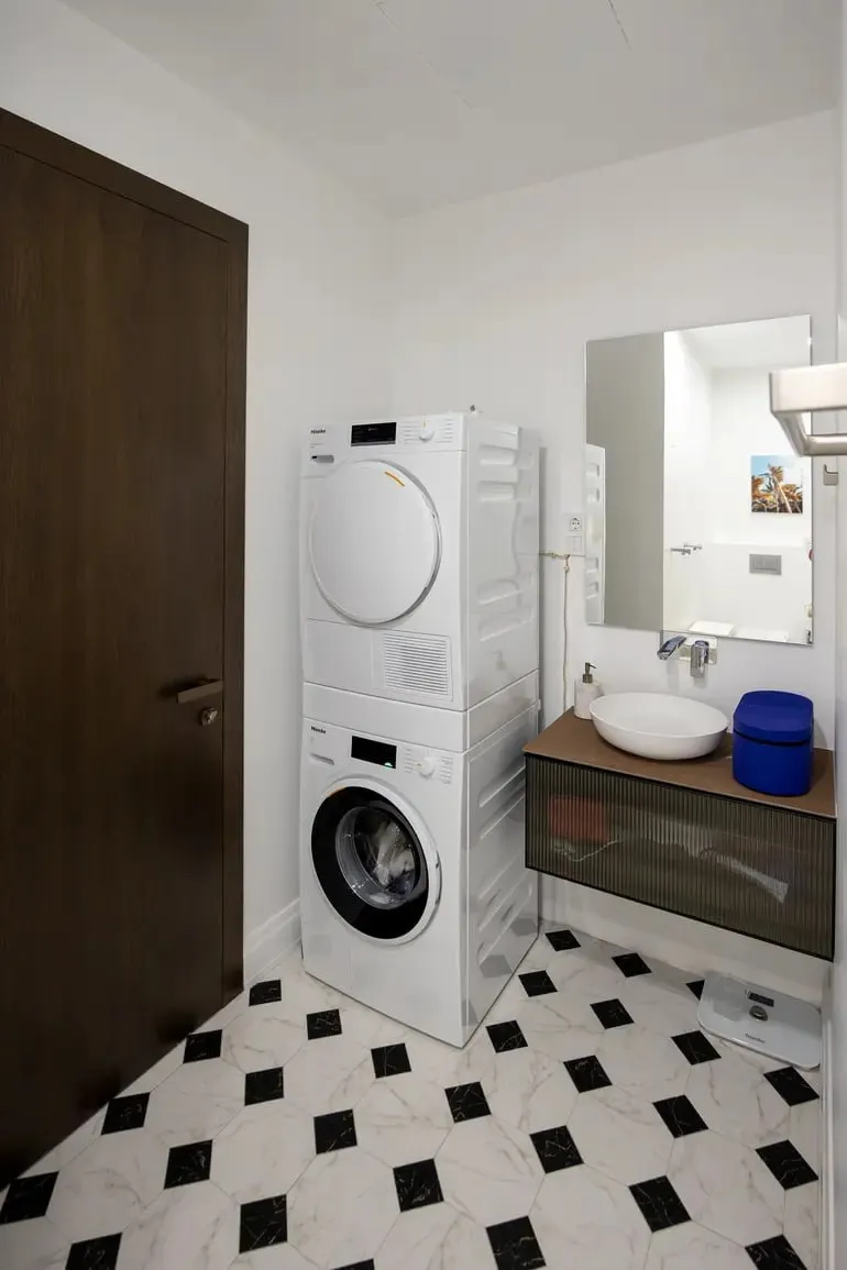 Luxury 5-room apartment in Krtsanisi, $2500/month