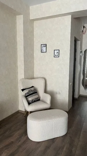 3-bedroom apartment on Politkovskaya St., Saburtalo, $1000/month