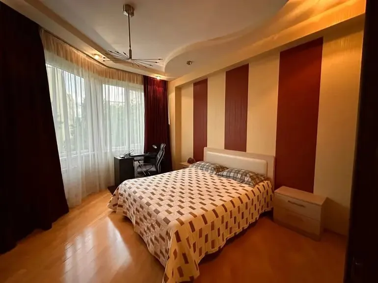 4-room apartment in Didube, $1000/month