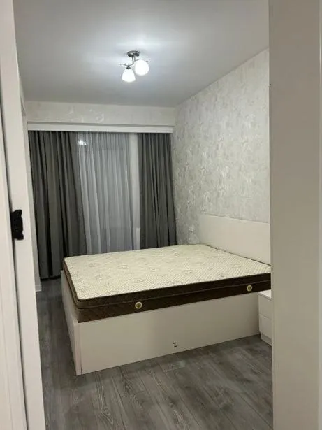 3-room apartment in Kikvidze, $1200/month