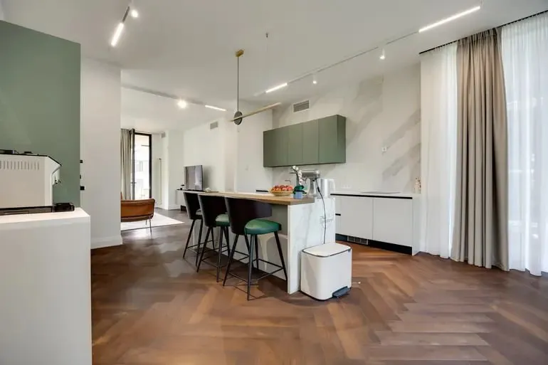 Luxury 5-room apartment in Krtsanisi, $2500/month