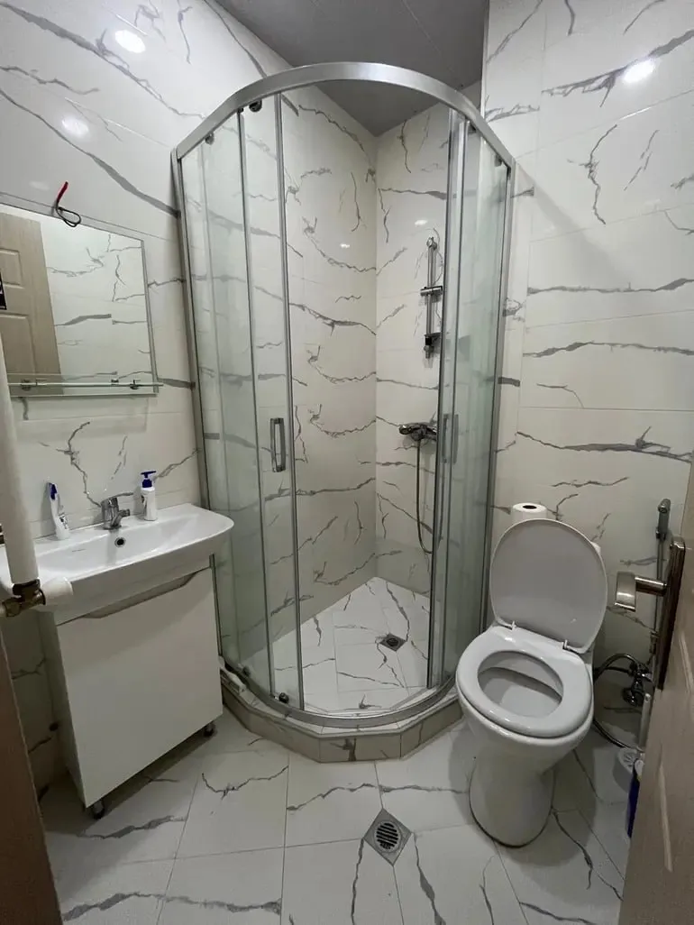3-room apartment on Chikovani, Saburtalo, $800/month