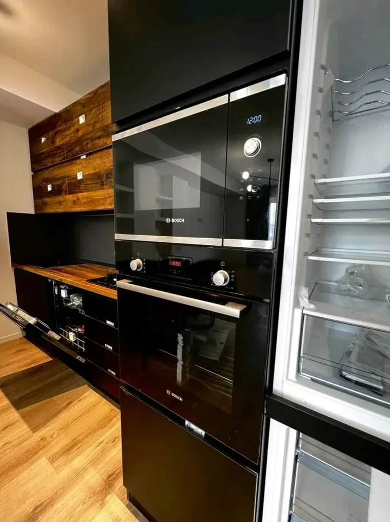 3-room apartment on Merab Kostava Prospect, $1300/month