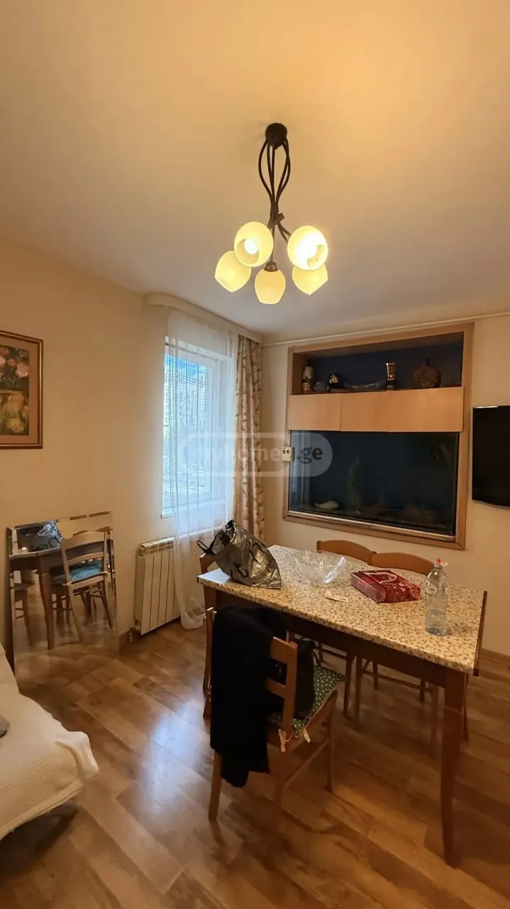4-room apartment on Nutsubidze, $1000/month