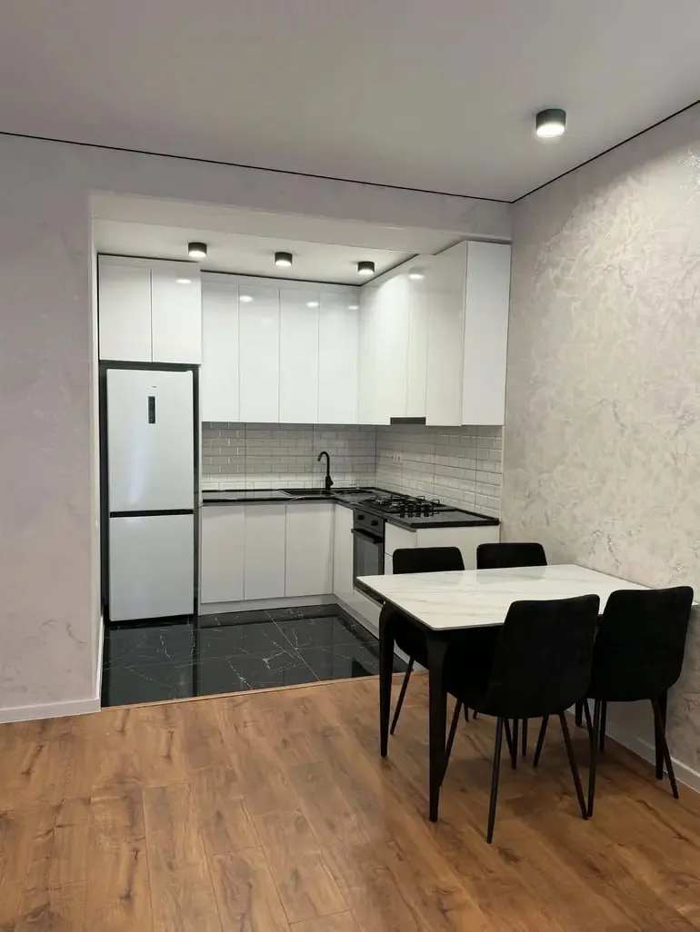 2-room apartment in Saburtalo, $900/month
