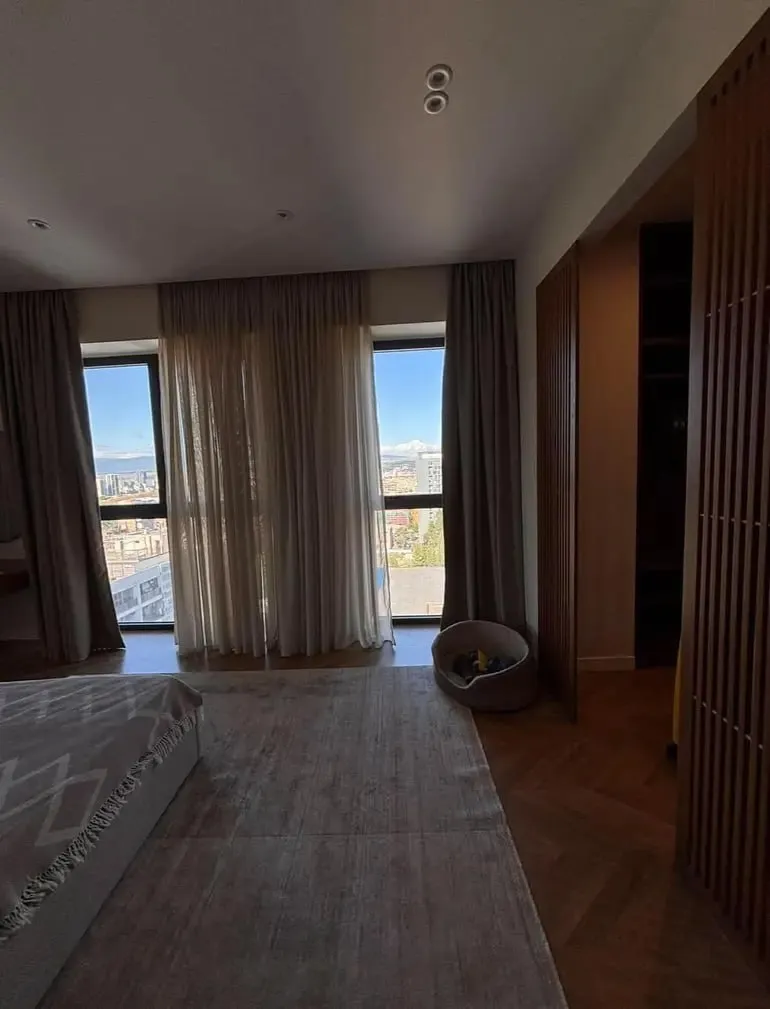 3-room apartment in Vake, $3000/month