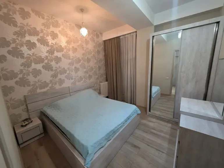 3-room apartment in Isani, $900/month