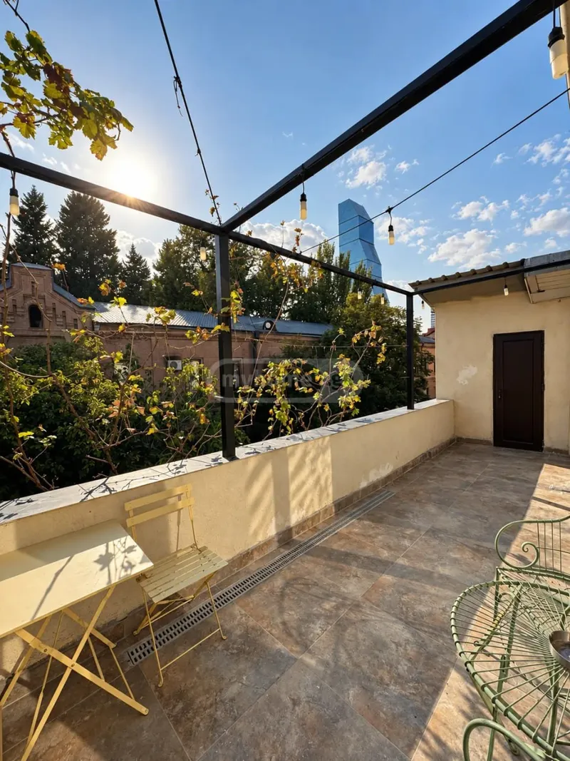 2-room apartment in Old Tbilisi, $1200/month