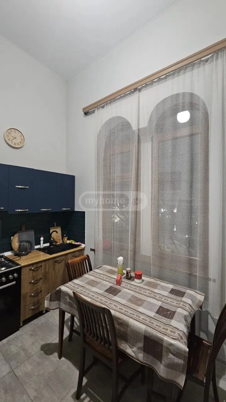 2-room apartment in Old Tbilisi, $800/month
