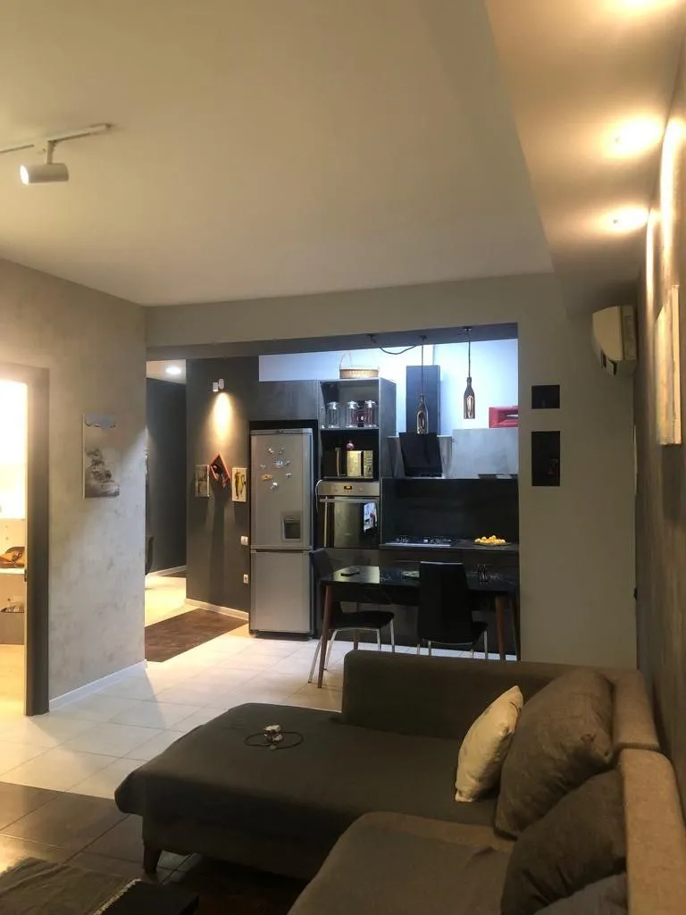 2-комнатная квартира на Сабуртало, $1100/месяц