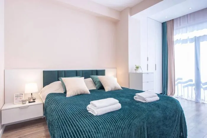 3-bedroom apartment in Saburtalo, $1000/month