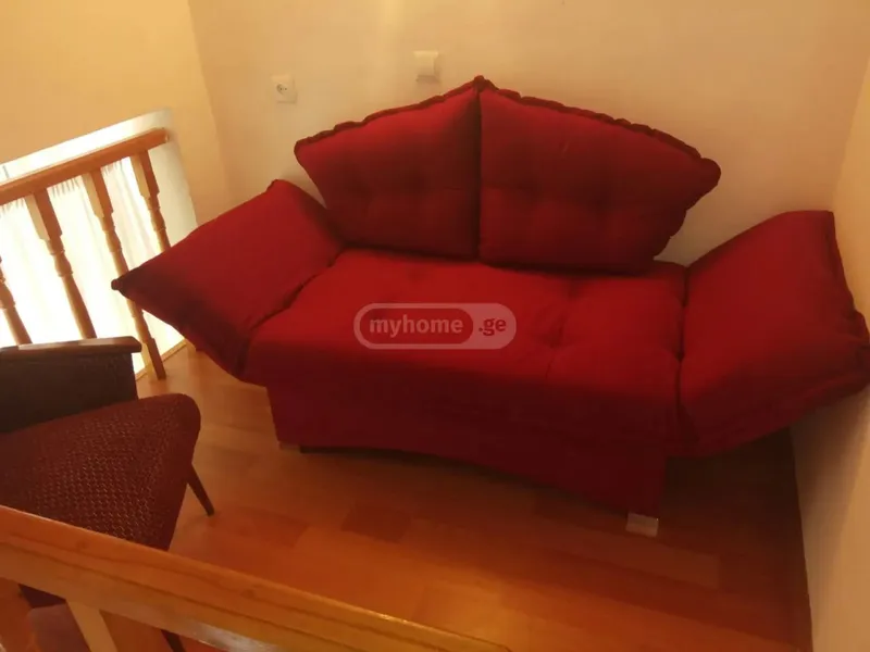 2-ოთახიანი ბინა ძველი თბილისში, $750/თვე